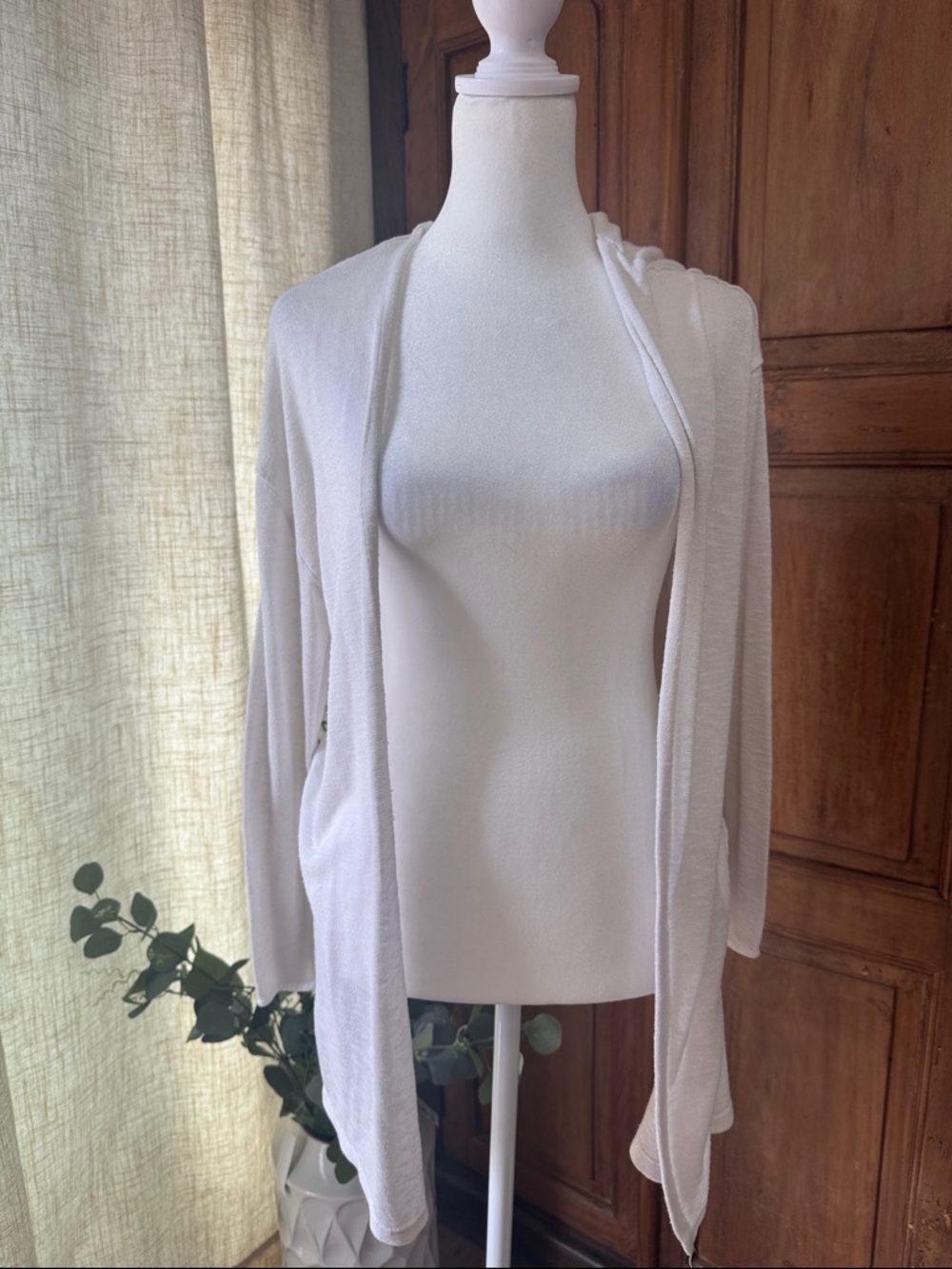 H&M Open Front Lightweight Cardigan in Off-White